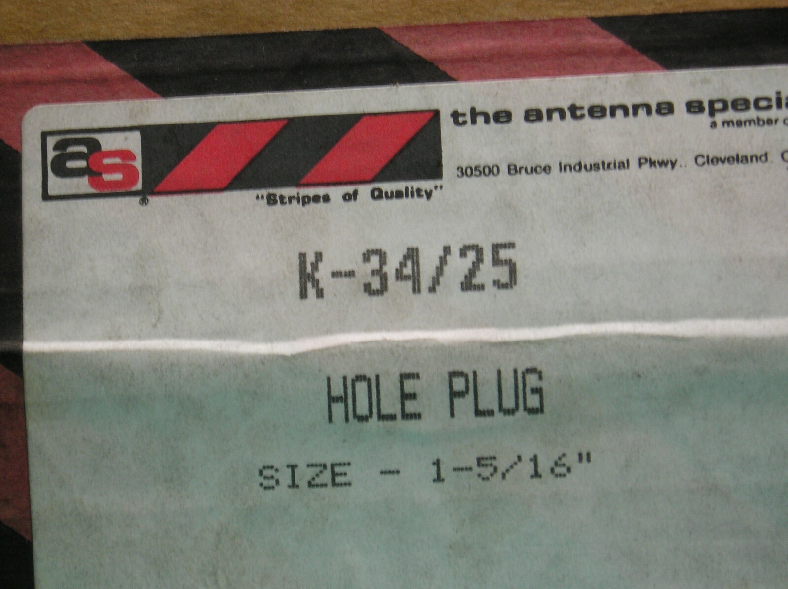 ANTENNA SPECIALISTS - 1-5/16 RUBBER HOLE PLUG K-34