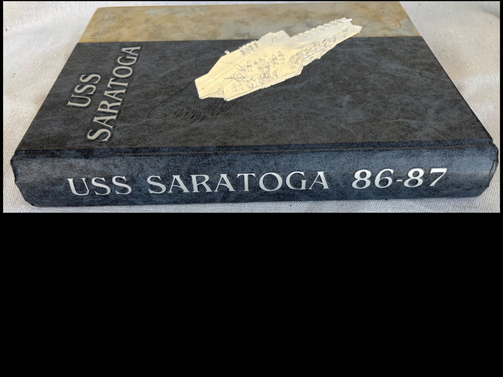 USS SARATOGA CV-60 Deployment Cruise Book 1986-1987