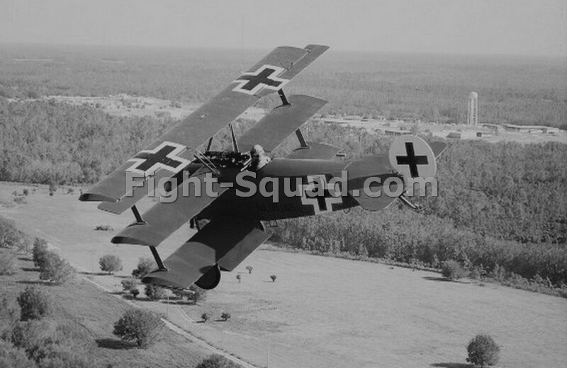 WW1 War Picture Photo German Baron Richthofen Red Baron ace 80 wins plane 4541