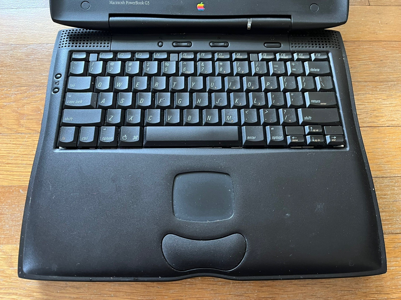 Vintage Apple PowerBook G3 Wall Street 233ghz Laptop & Assesories