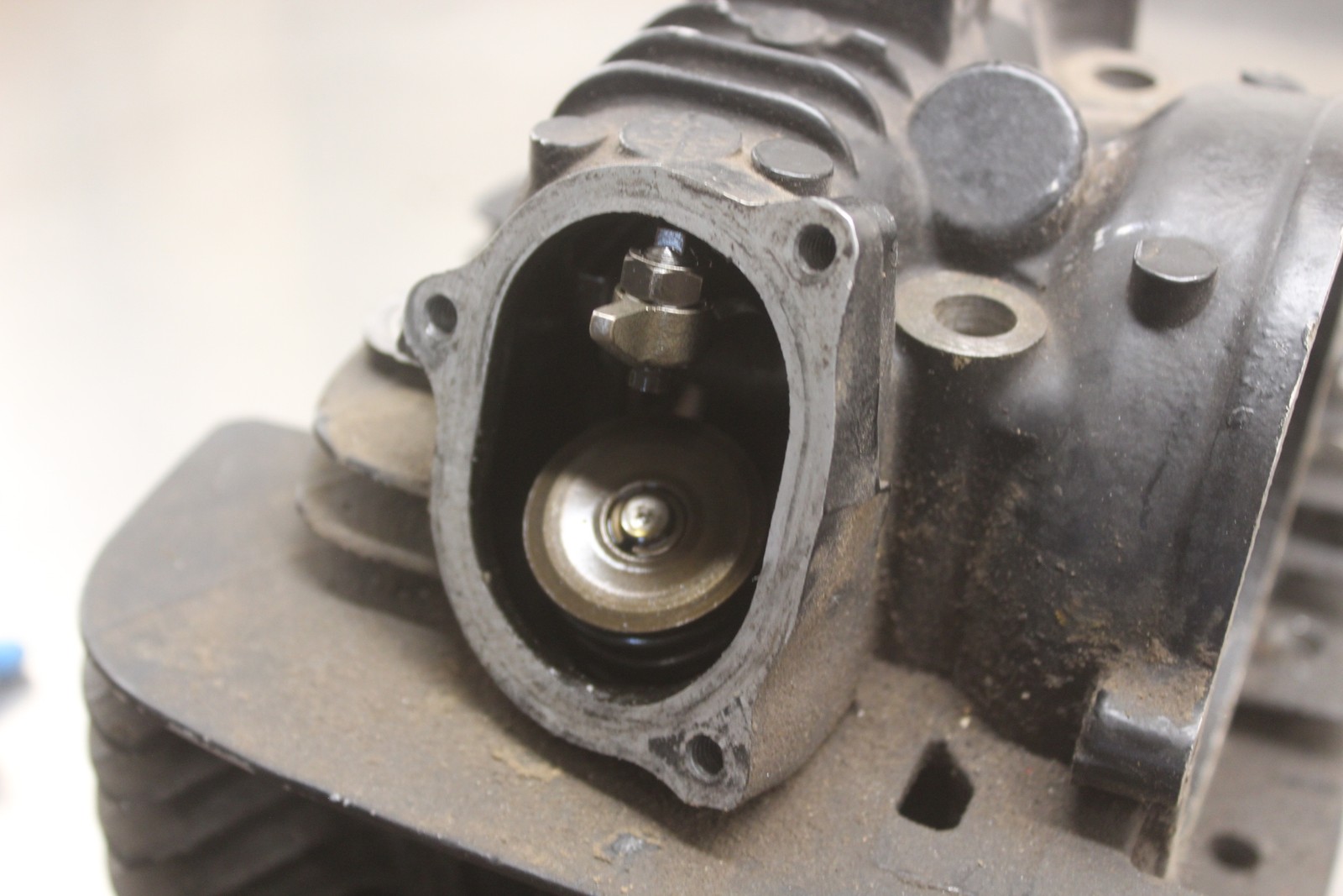 Yamaha XT250 ENGINE MOTOR CYLINDER HEAD XT250