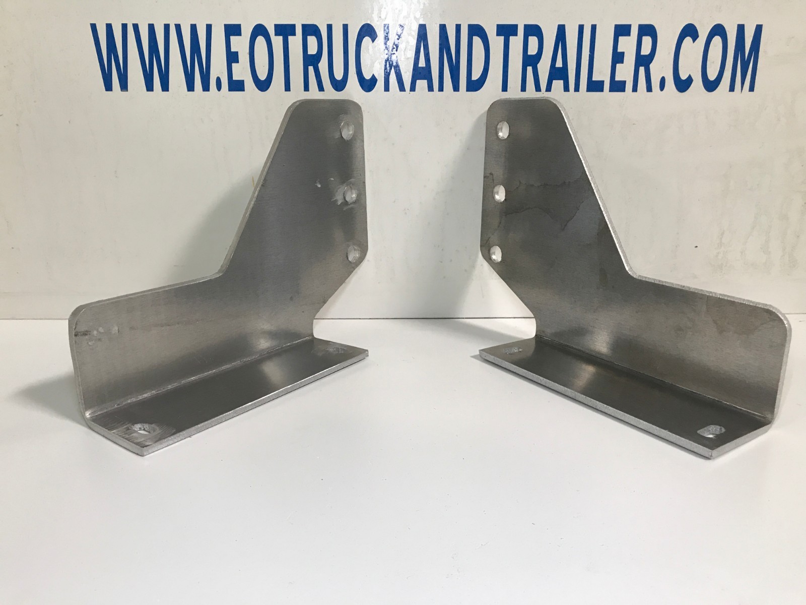 Peterbilt DPF Box Step Brackets - 388 389 384 386