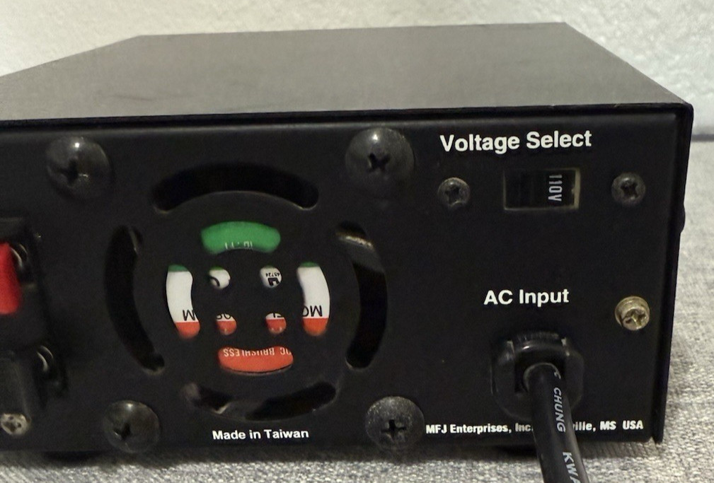 MFJ 25 Amp MightyLite Switching Power Supply - Model MFJ-4125 - Tested / Works!