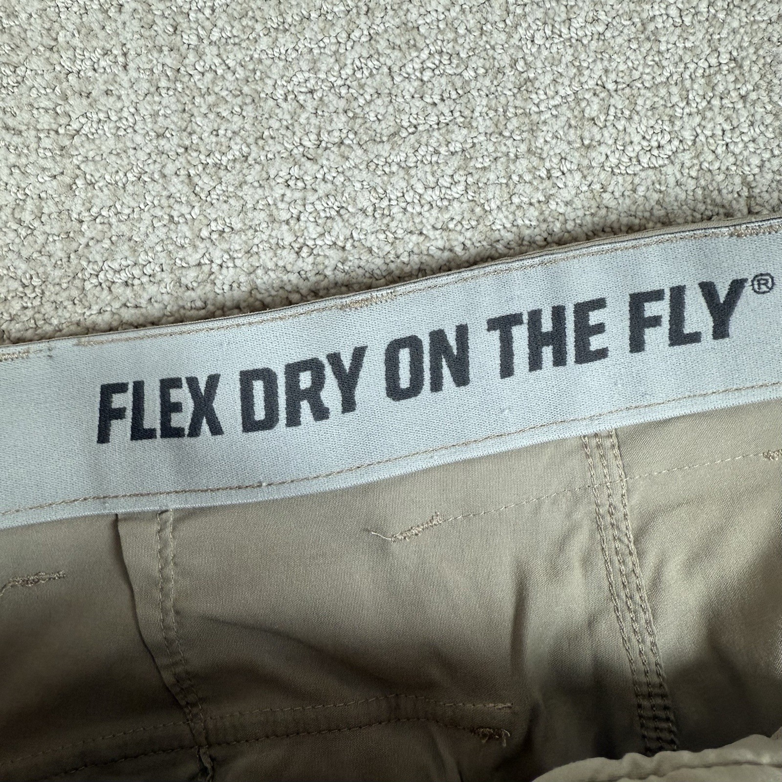 Duluth Trading Men’s 36 Flex Dry On The Fly Relaxed Fit 10” Nylon Cargo Shorts