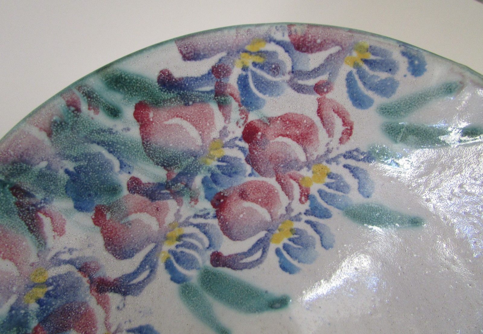 Nausika Richardson Studio ArtPottery Dixon New Mexico 1942-2011 Floral Iris Bowl