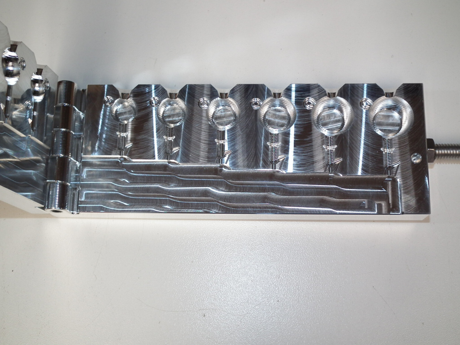 Saltwater Cbal Barbed / Tie Jig mold Big eyes 1/2-3oz 32824 Flounder Fluke USA