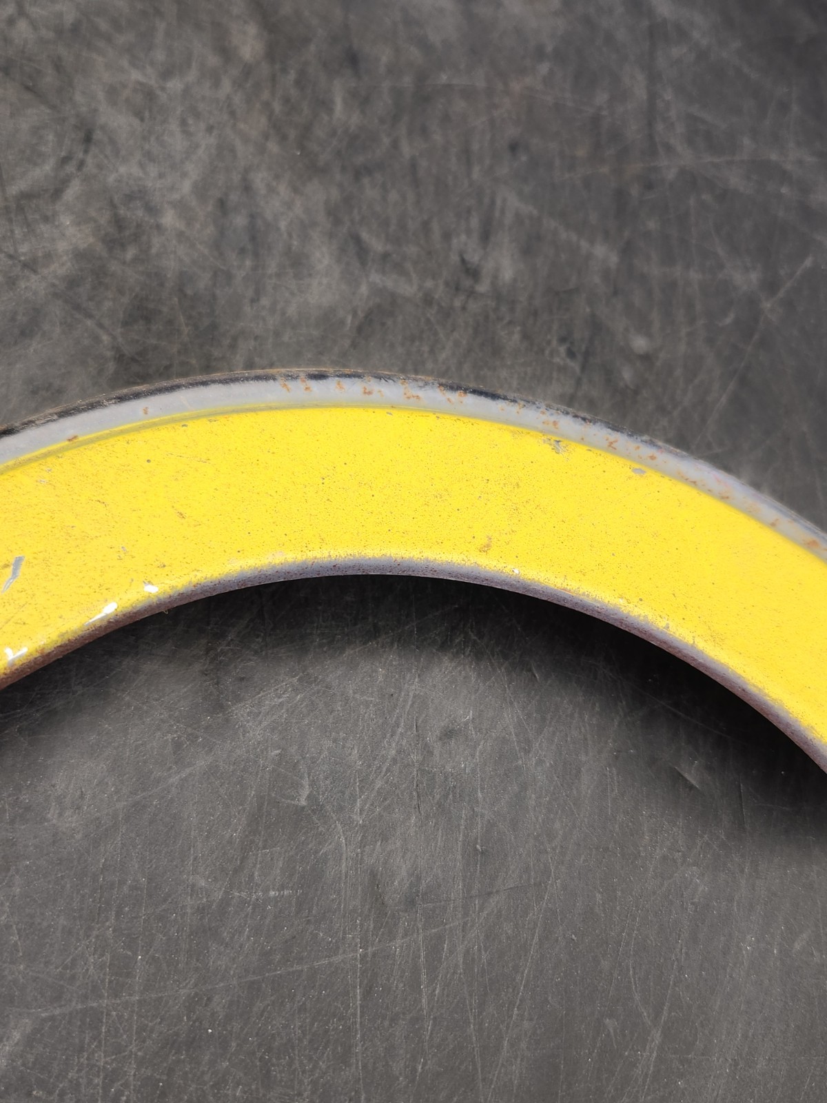 Schwinn Yellow Fastback Stingray Original Paint Chain Guard 5 speed Vintage