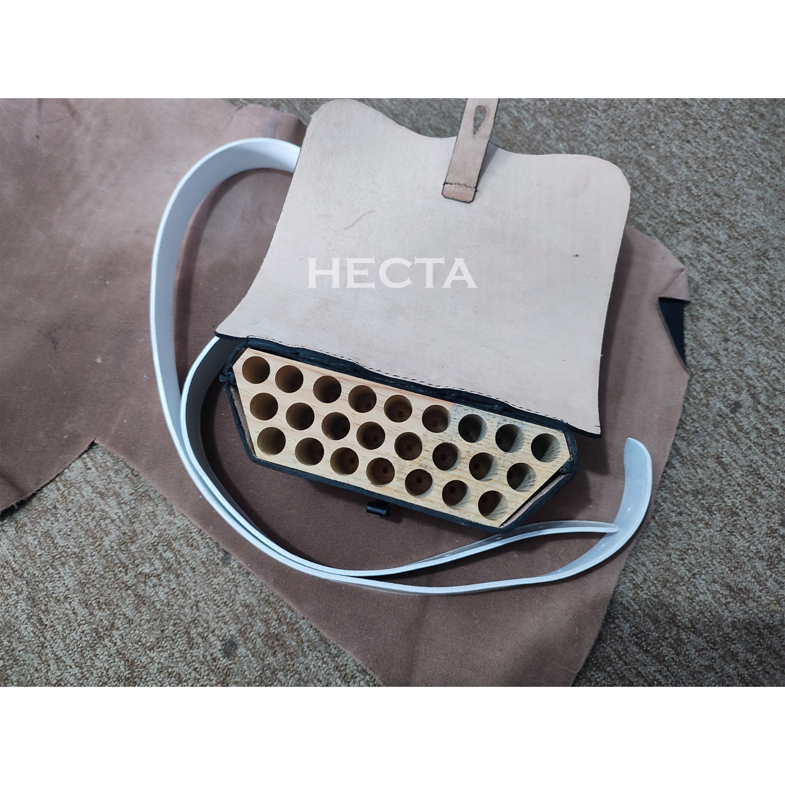 Revolutionary War Cartridge Box With White Belt Made with pure leather US stock