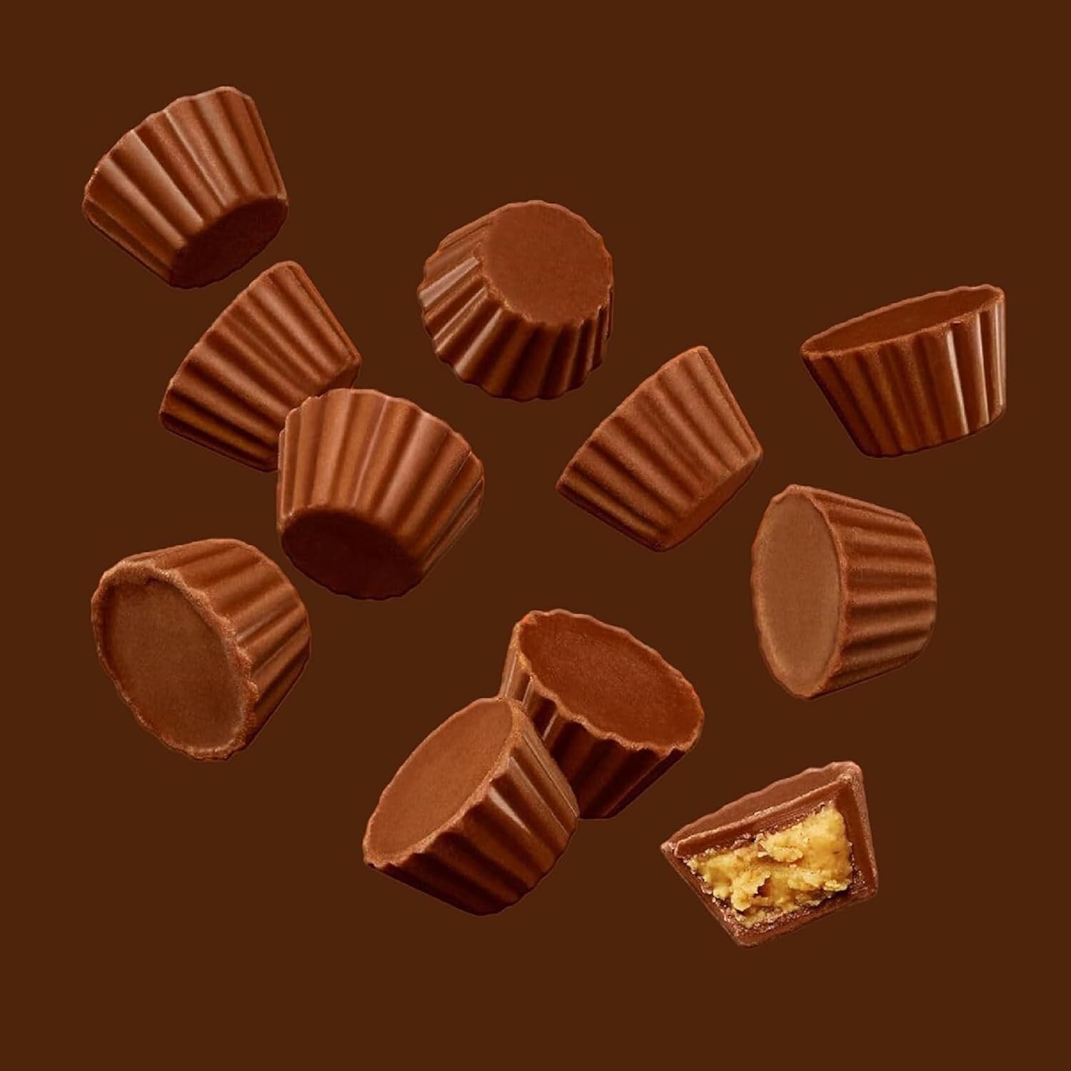 REESE'S Peanut Butter Cups, Milk Chocolate, Bulk Miniatures Candy (4 Pounds)