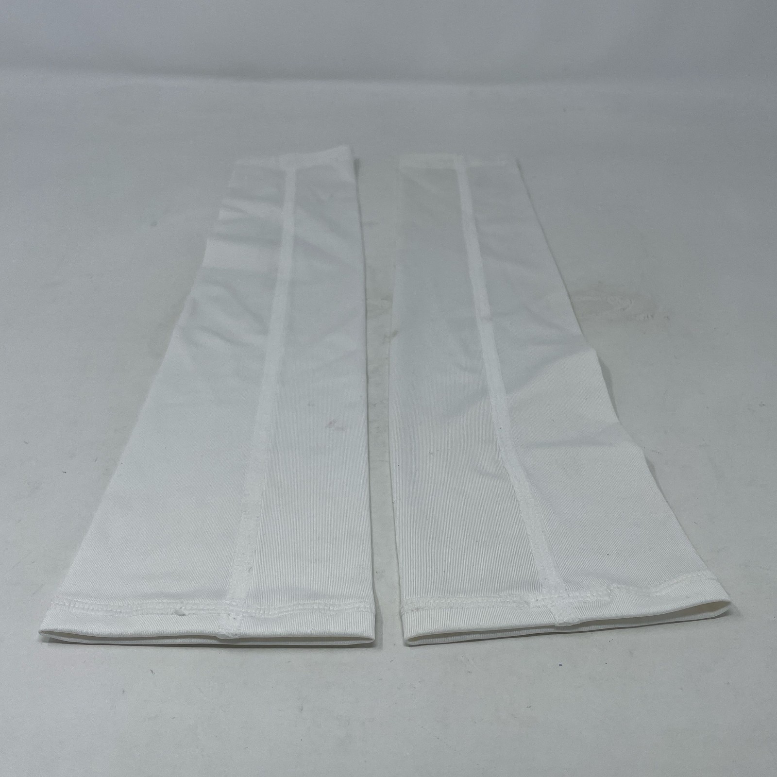 Nike Lightweight Running Arm Sleeves S/M White/Silver Pair