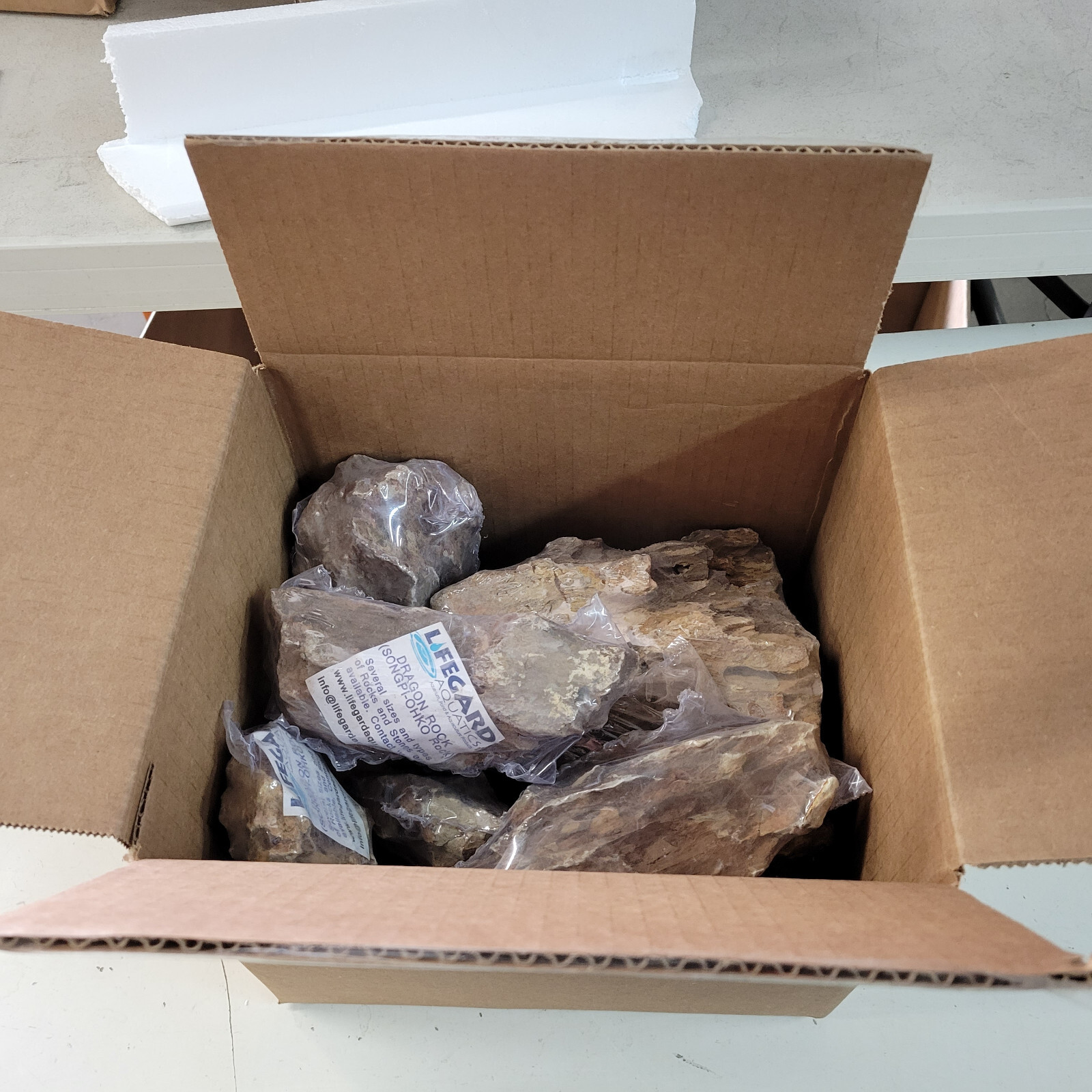 Dragon Stone (Ohko Stone) / Planted Aquarium / Decoration / Hardscape / 18 Lbs