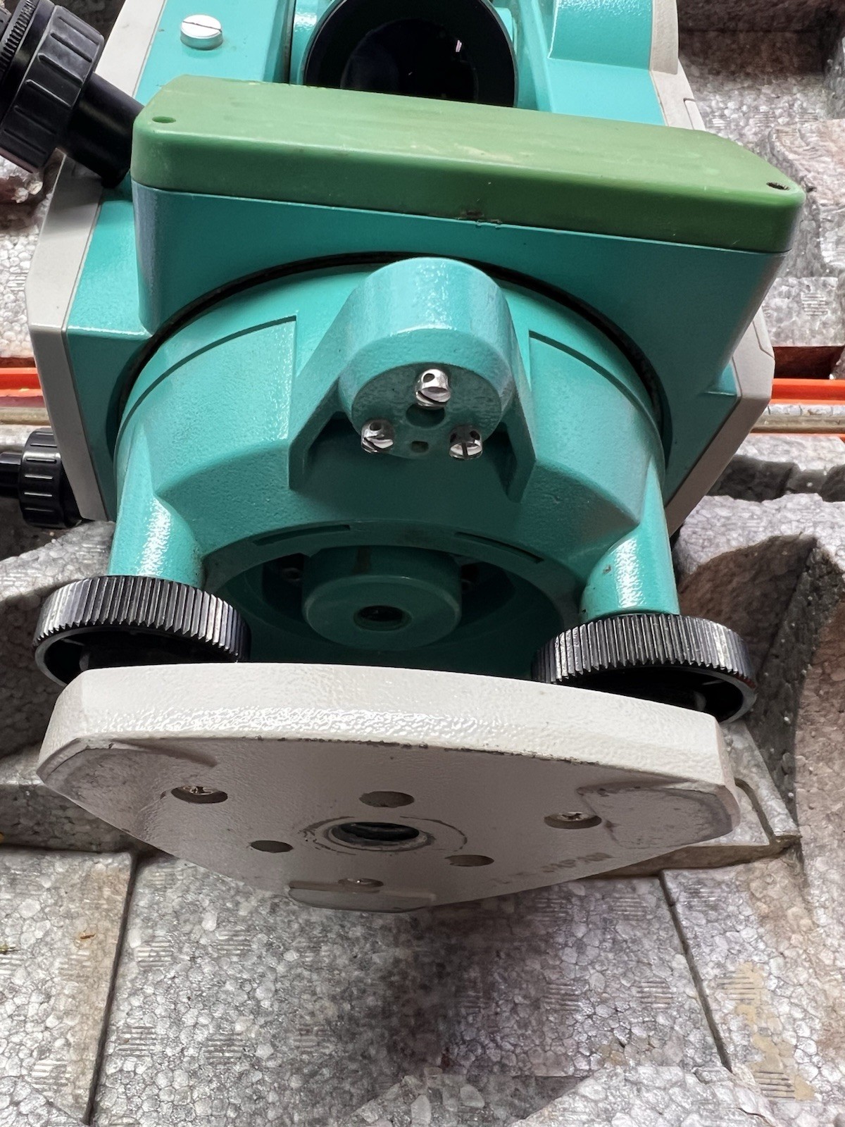 SOKKIA DT-600 Electronic Digital Theodolite Parts Or Repair READ NO POWER