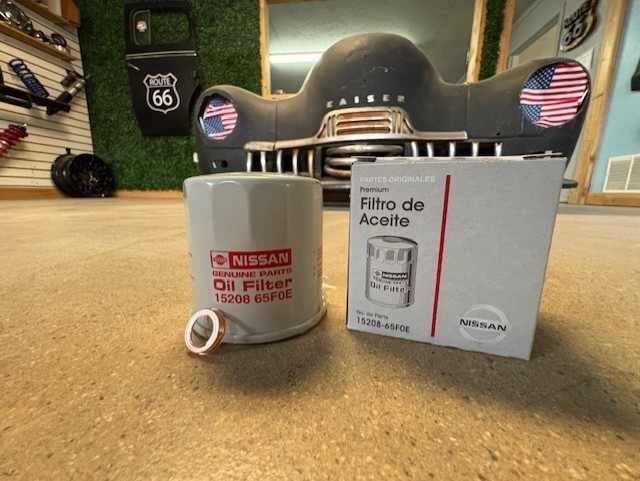 (2) Genuine Nissan Infiniti Oil Filter 15208-65F0A w/gaskets SAME AS DEALER