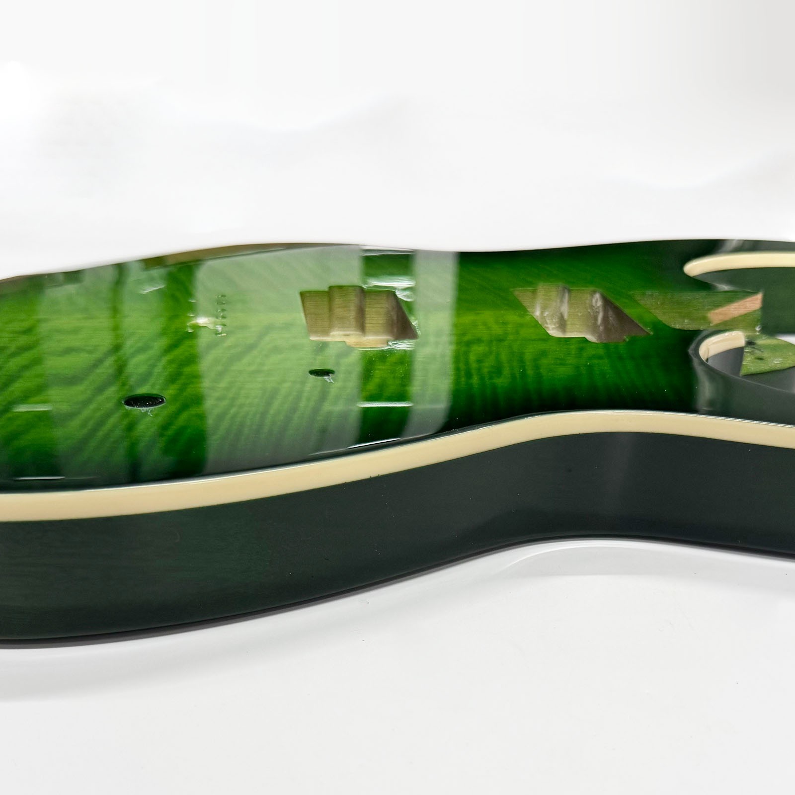 Basswood Electric Guitar Body Gloss Finish Green Burst Fits 24 Frets 25.5 Inch