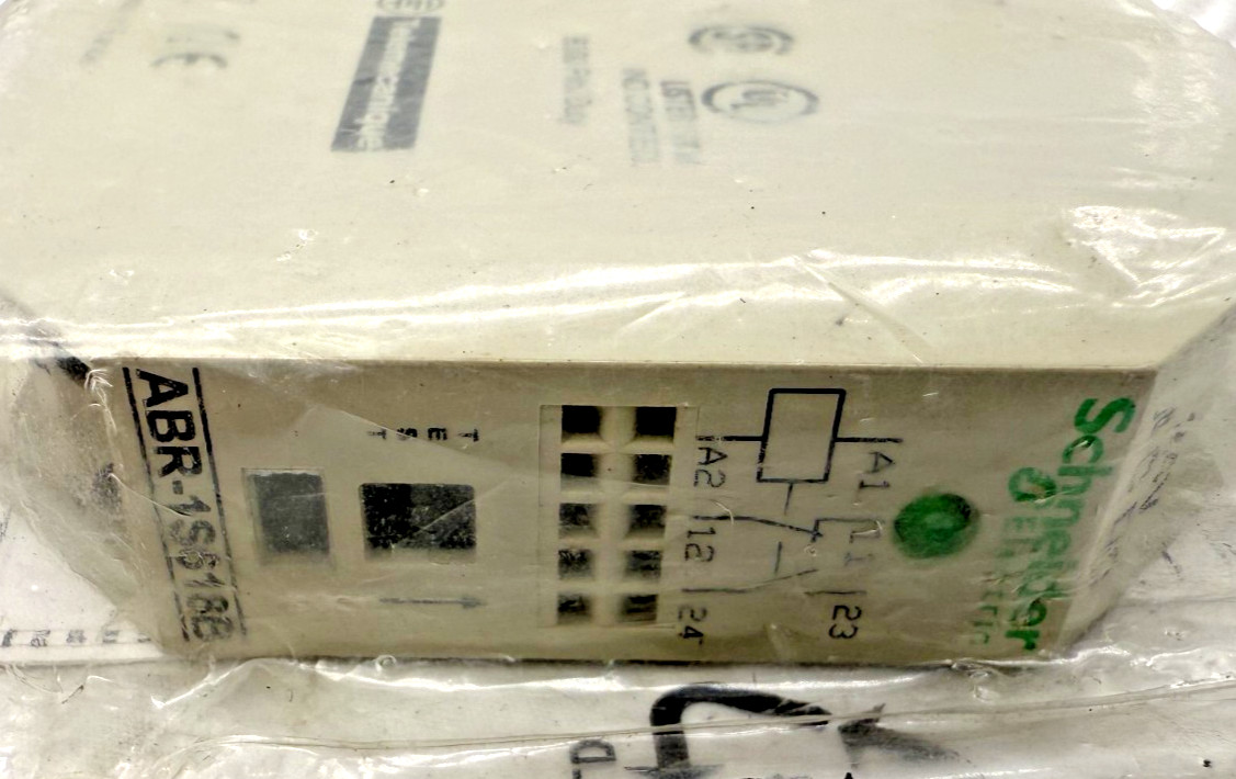 Schneider Telemecanique ABR 1S618B Output Interface Relay Module ABR1S618BAA