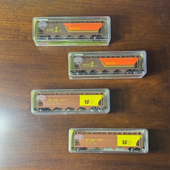 Model Power N Scale Set of 4 Hopper Freight Cars (New)