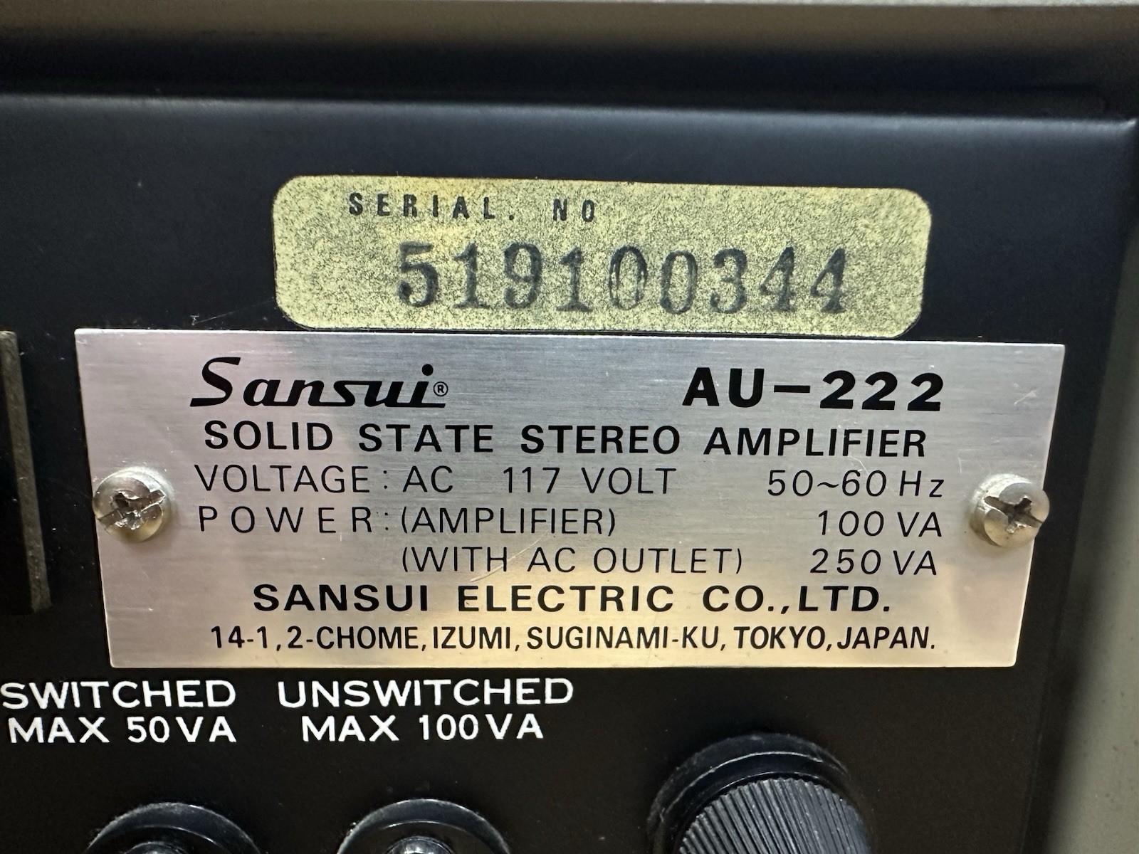 Nice Sansui AU-222 Integrated Stereo Amplifier Turns On, UNTESTED. *Read