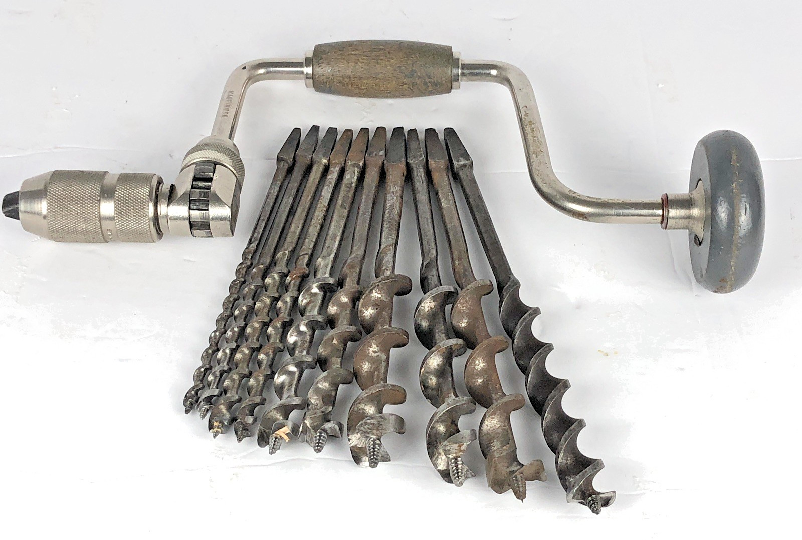 Stanley Ratcheting Hand Drill Brace No. H1253 w/ 10 Auger Drill Bits