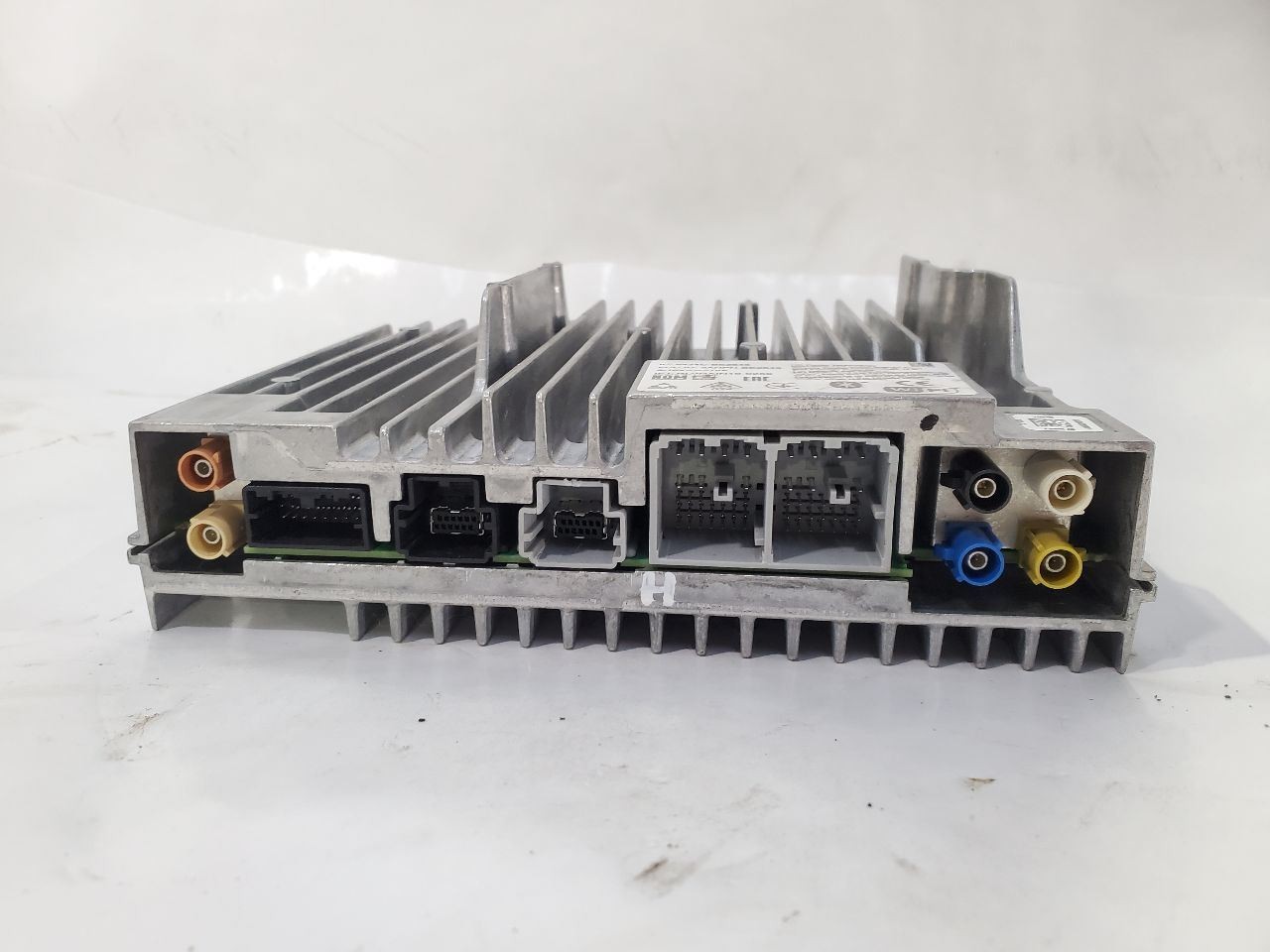 2022 Chevrolet Equinox OEM Harman Radio Receiver Module 588352398