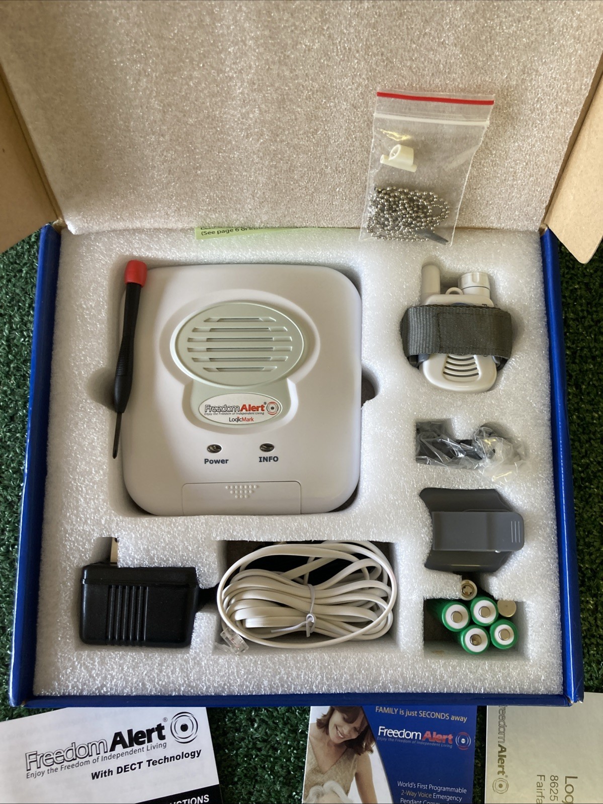 LogicMark 35911 Freedom Alert Personal Emergency Response System (OKEB-02-045)