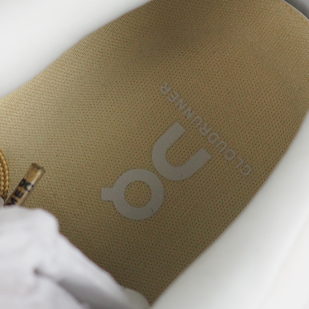 On Cloudrunner 2 Sneakers in Undyed/Green Women's Running Shoes Size 6-9.5