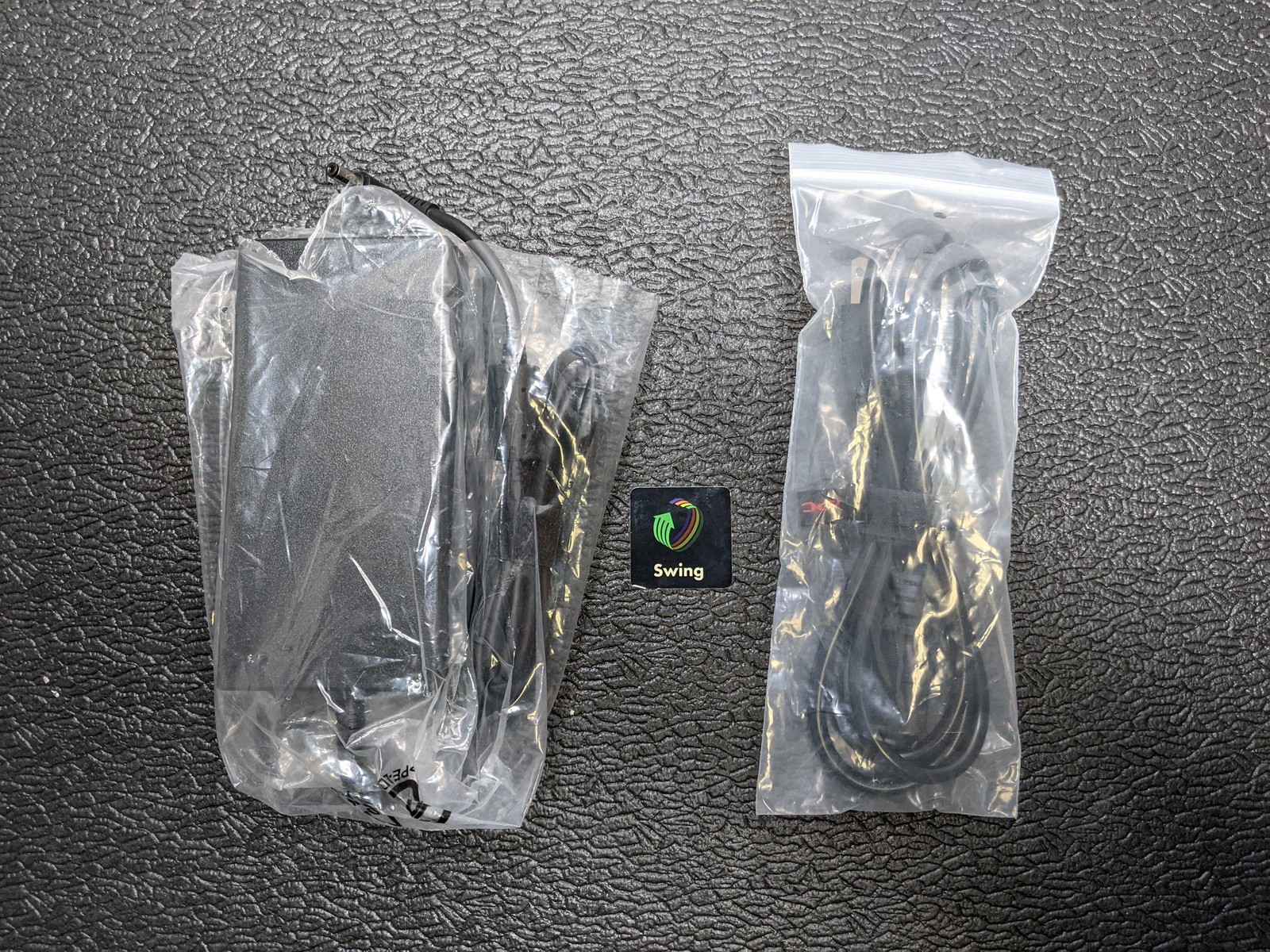 NEW Chicony AC Adapter A17-230P1A 19.5V DC 11.8A 230W MSI Clevo Gigabyte 5.5mm