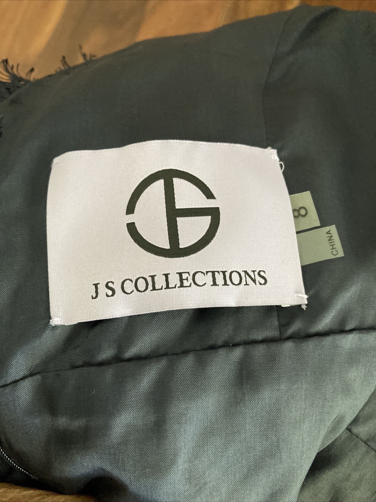 NWT JS Collection Dinner Wedding Empire Waist Lace V-Neck Women's Gown size 8