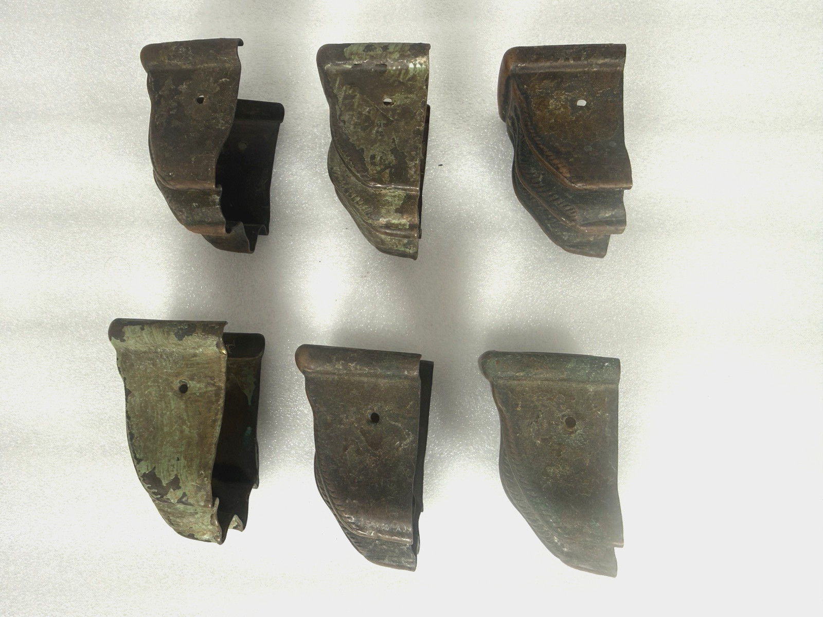 Lot of 6 Vintage Lion Claw Table Feet