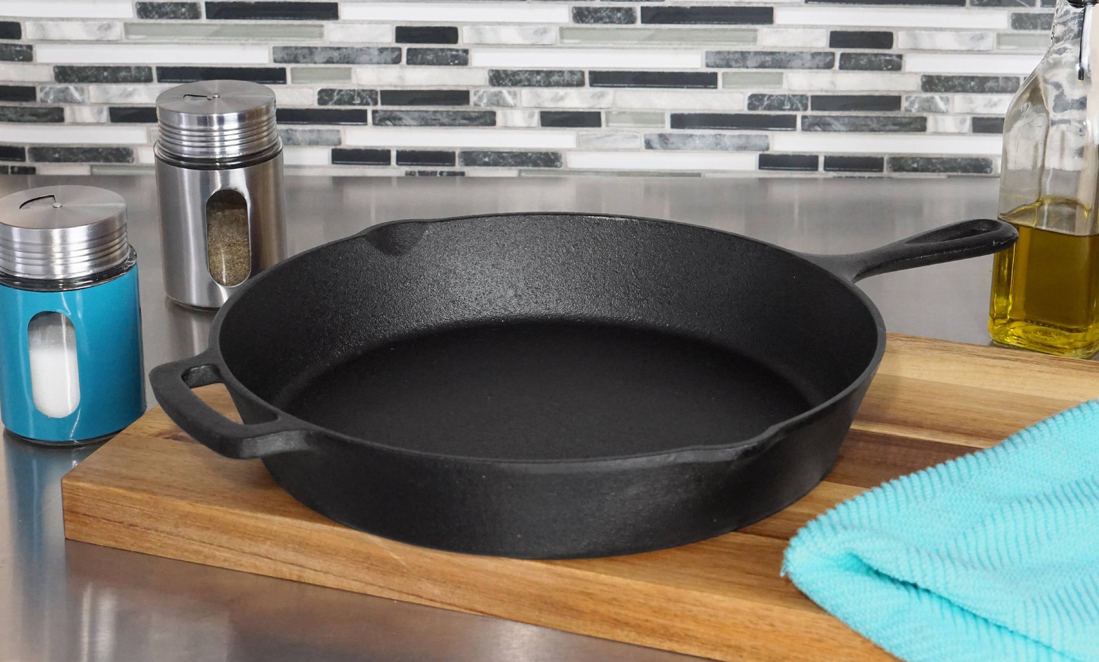 Cast Iron Skillet Oven Safe Pre-Seasoned Iron Black, 12 Inch
