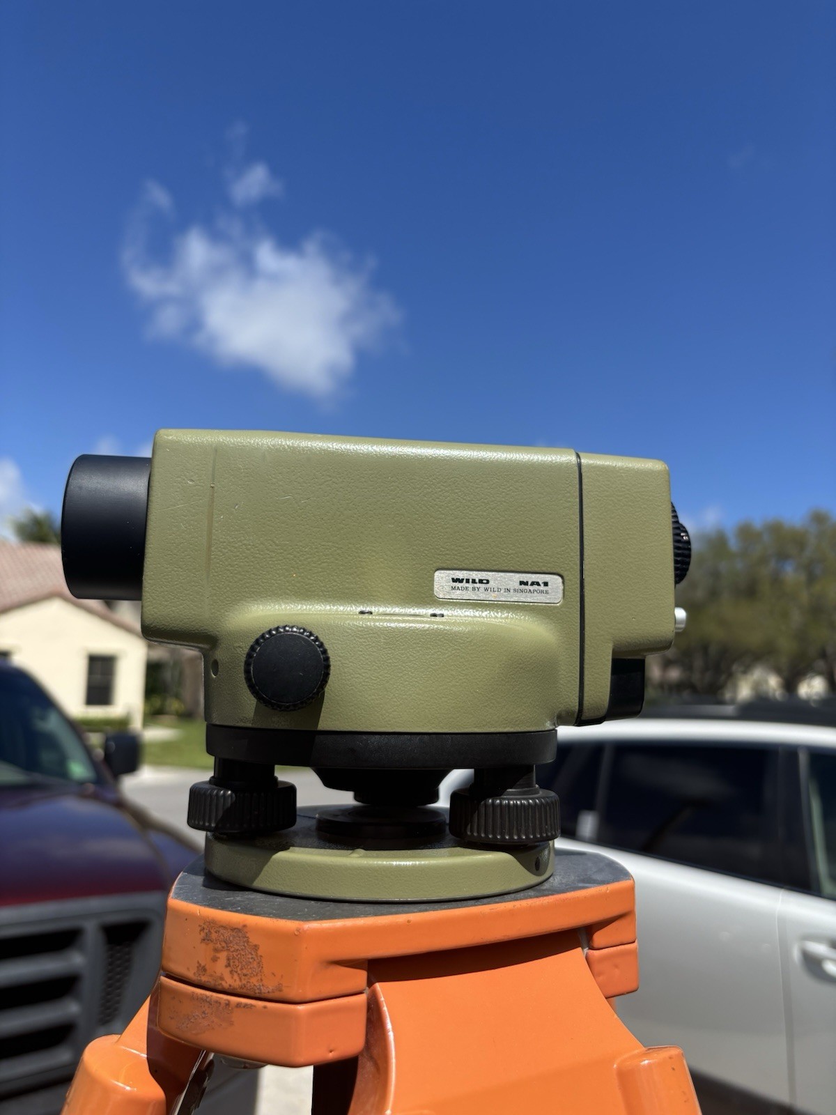 Wild Heerbrugg NA 1 Level - Erect Image . 28X Magnification; Calibrated