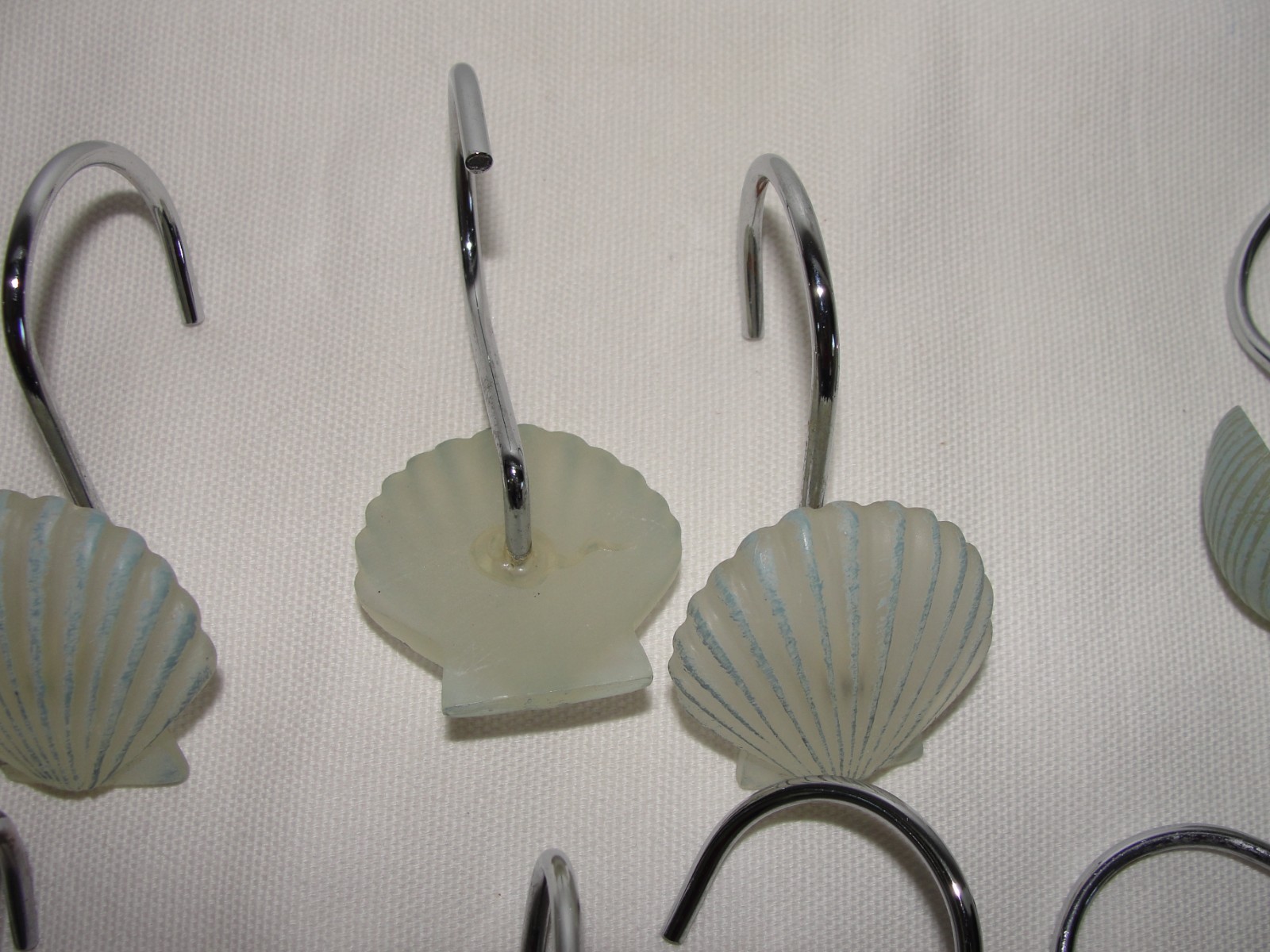 Seashell Shower Curtain Hooks Nautical Beach Ocean Shells Set of 12 Pre-owned*