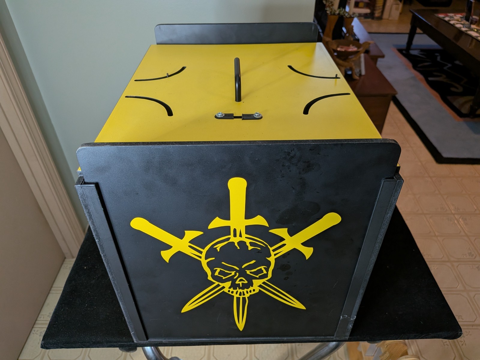 Magic Trick Dagger Head Chest