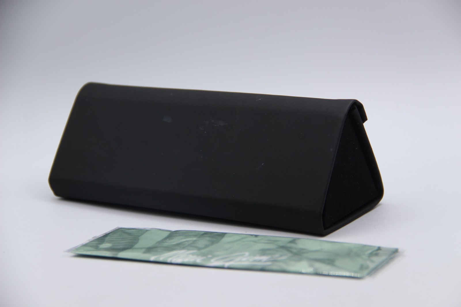 MAUI JIM AUTHENTIC EYEGLASSES SUNGLASSES BLACK GOLD FLAP CASE CLOTH