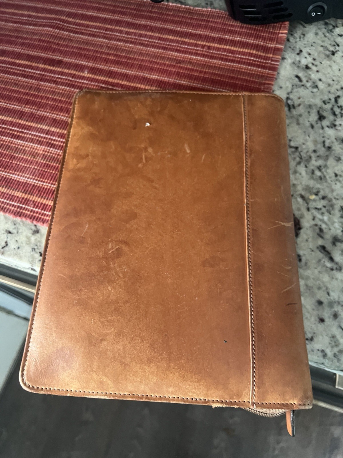 Hartmann Reserve Belting Leather 653 Zip Around 3-Ring Binder