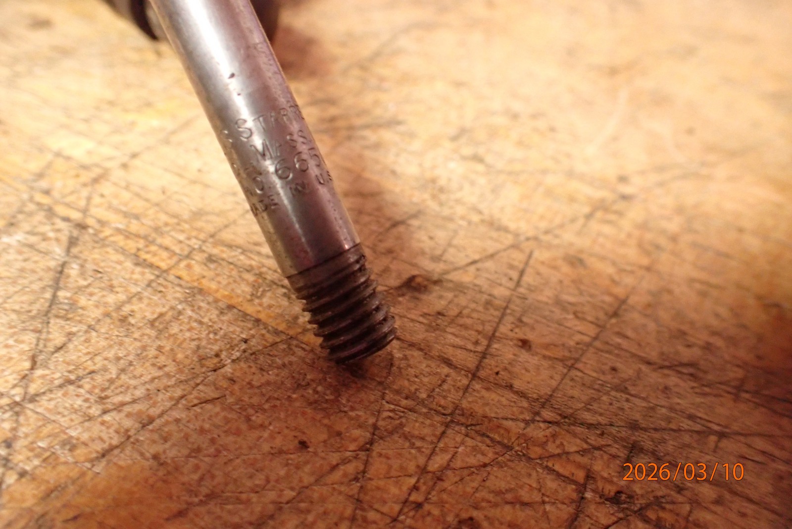 PILE OF BROWN AND SHARPE STARRETT OTHER DIAL INDICATOR ARMS SWIVEL BRACKETS PART