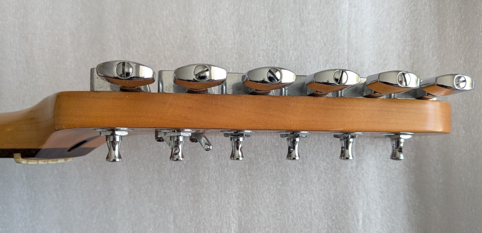 1991 Fender American Standard Stratocaster NECK & TUNERS - Rosewood - USA 90s