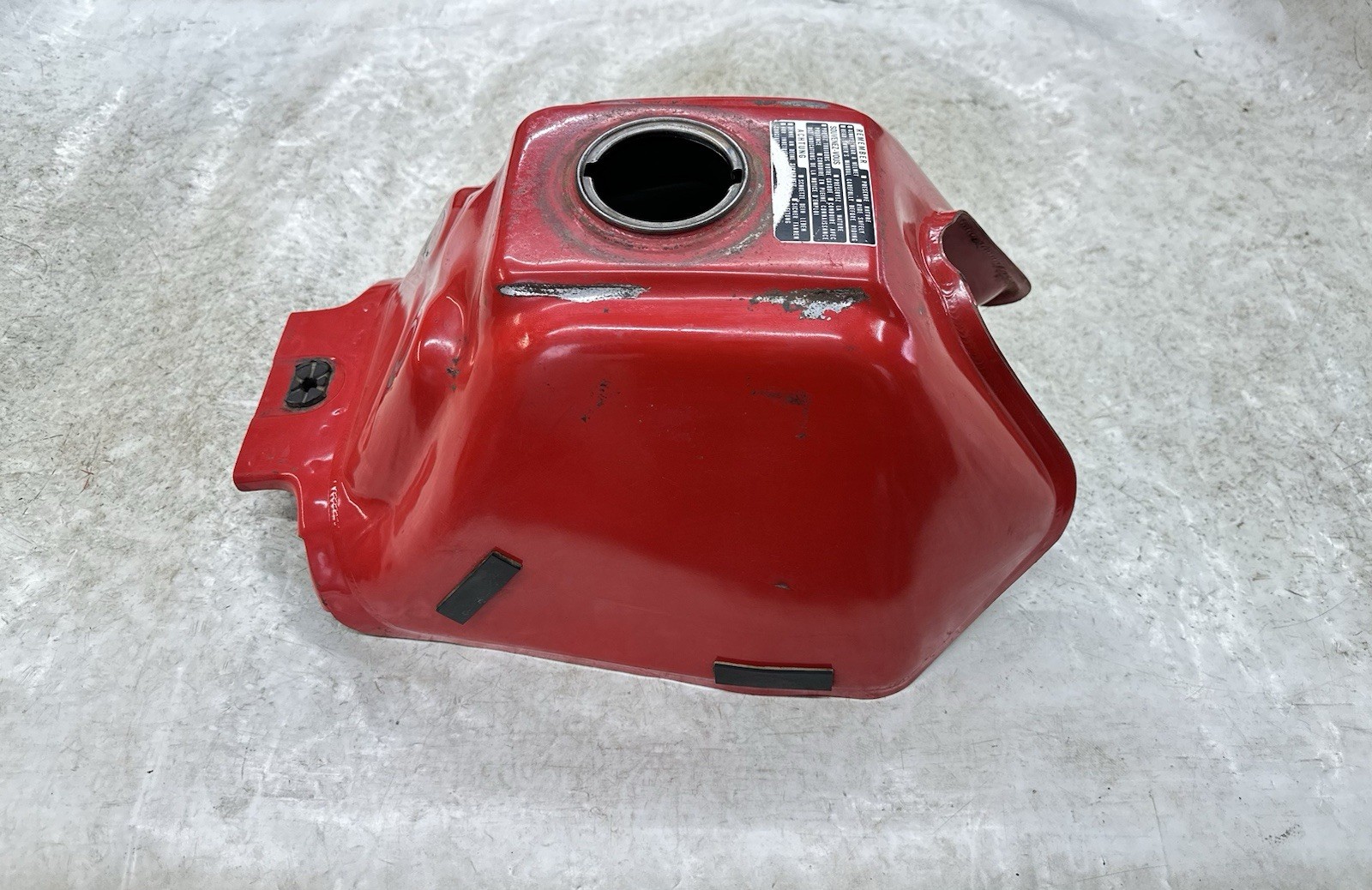 USED OEM 85 86 HONDA TRX 125 TRX125 FOURTRAX RED GAS FUEL TANK (CLEAN NO RUST!!)
