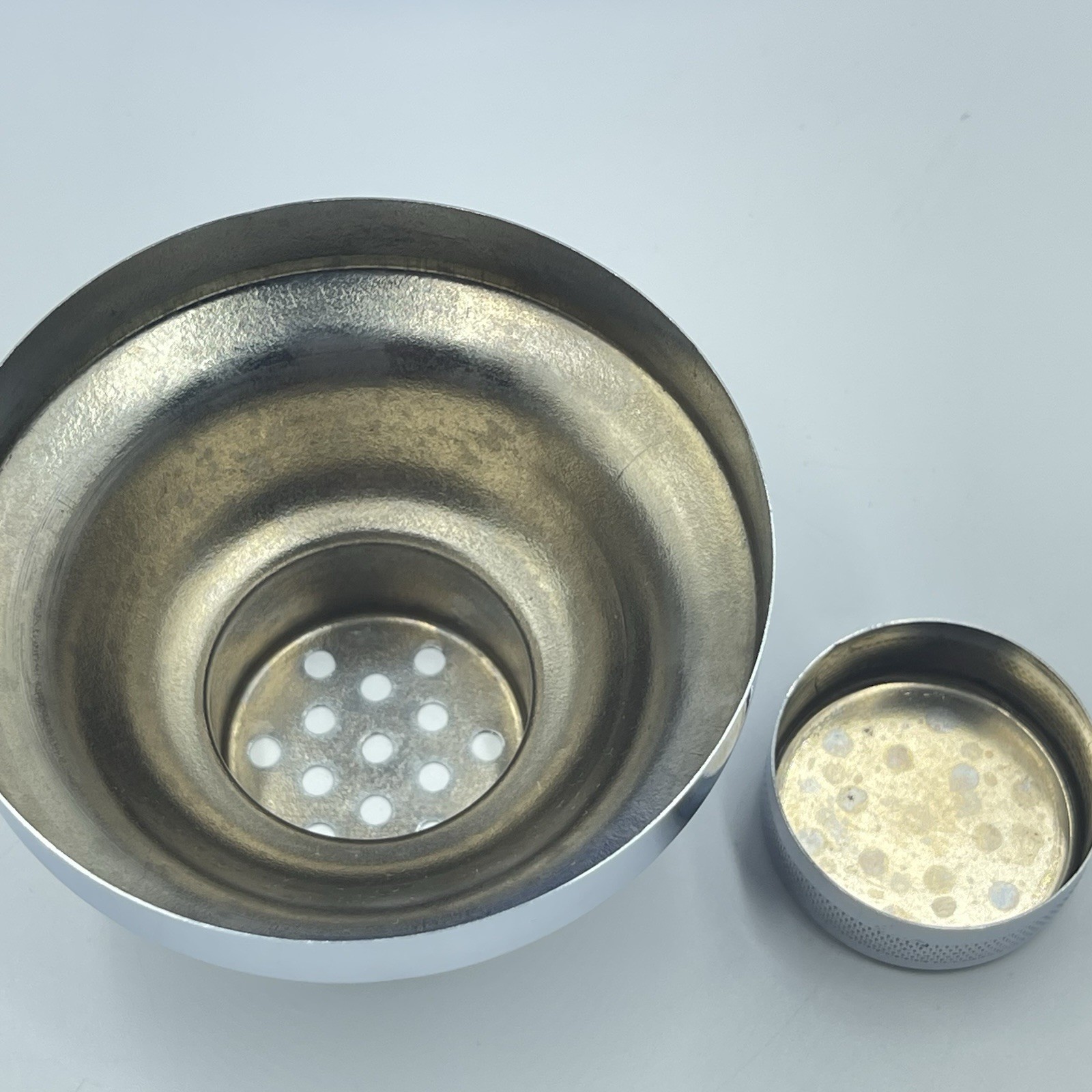 Vgt Cobalt Blue Cocktail Shaker with 4 Roly Poly Glasses Chrome Plate Shaker Top