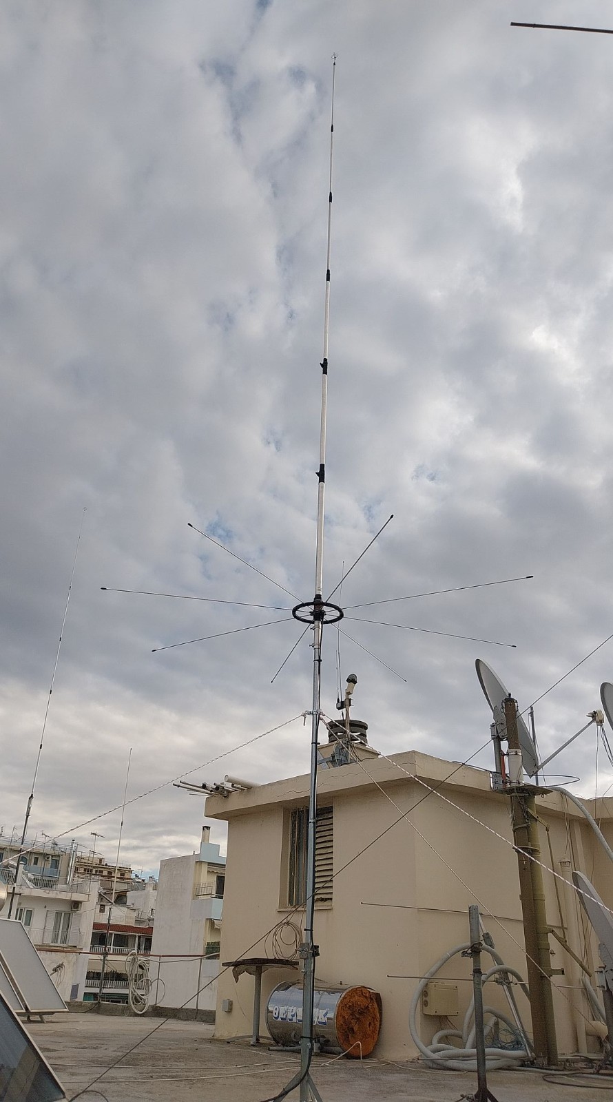 Sirio 827 5/8 Wave 10M/CB Base Antenna with Anti-Vibration Ring