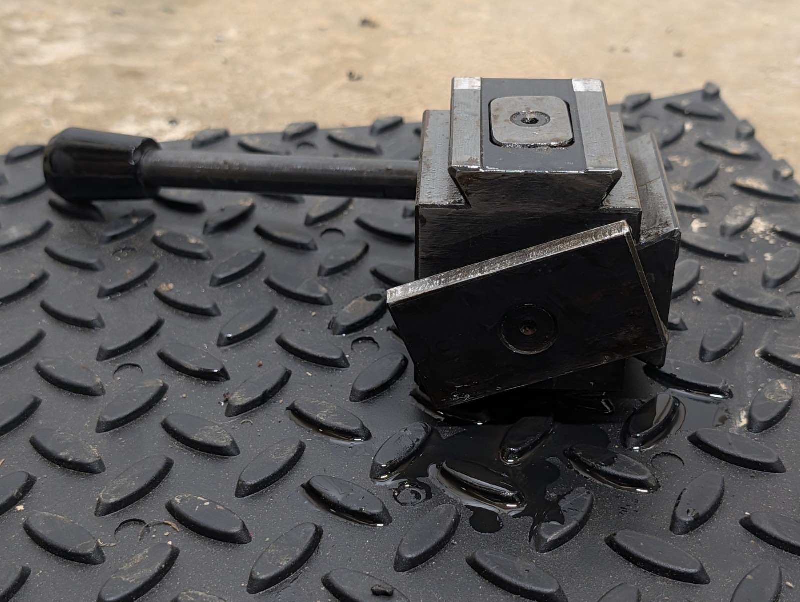 Genuine Shars 6 - 12" CNC AXA Piston Quick Change Tool Post 250-100