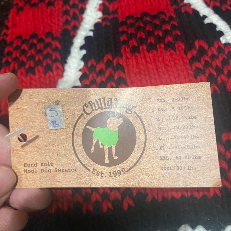 🐶 Hand Knit Wool Dog Sweater – Chilly Dog Brand – Size Small – Warm