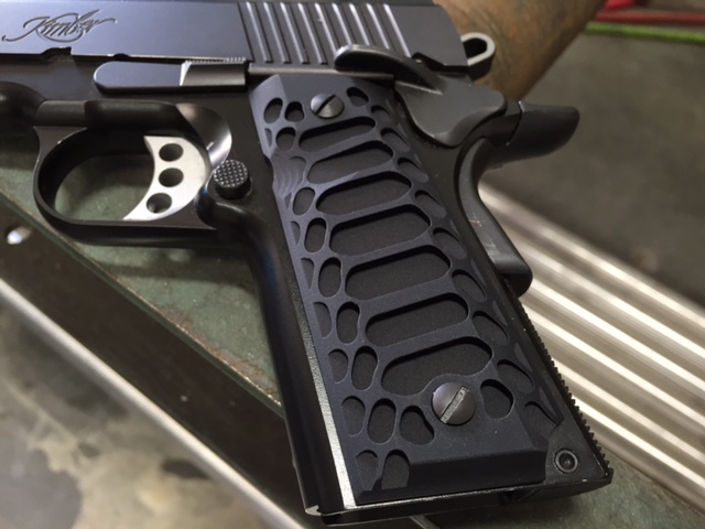 1911 Compact Officer Grips Colt kimber Defender BLACK "Cobra"