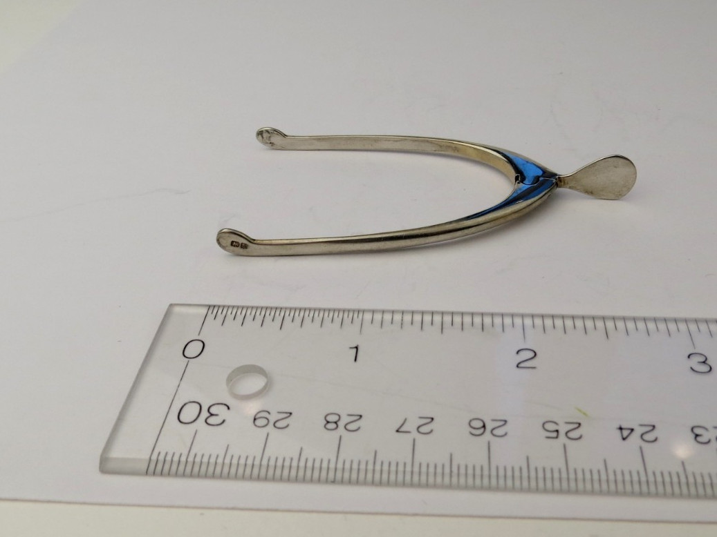 English Birmingham wishbone sugar tongs 1905 William Hair Haseler