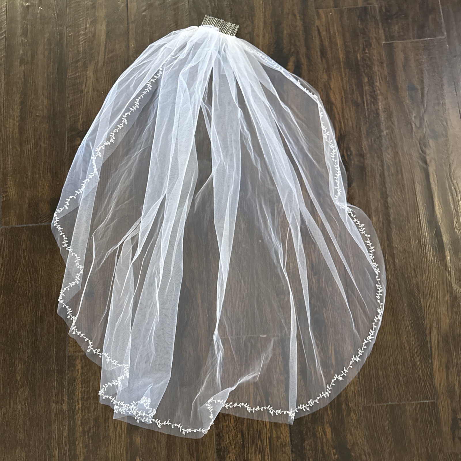 Ivory White Fingertip Wedding Veil Bridal Pearls Crystals W Comb-