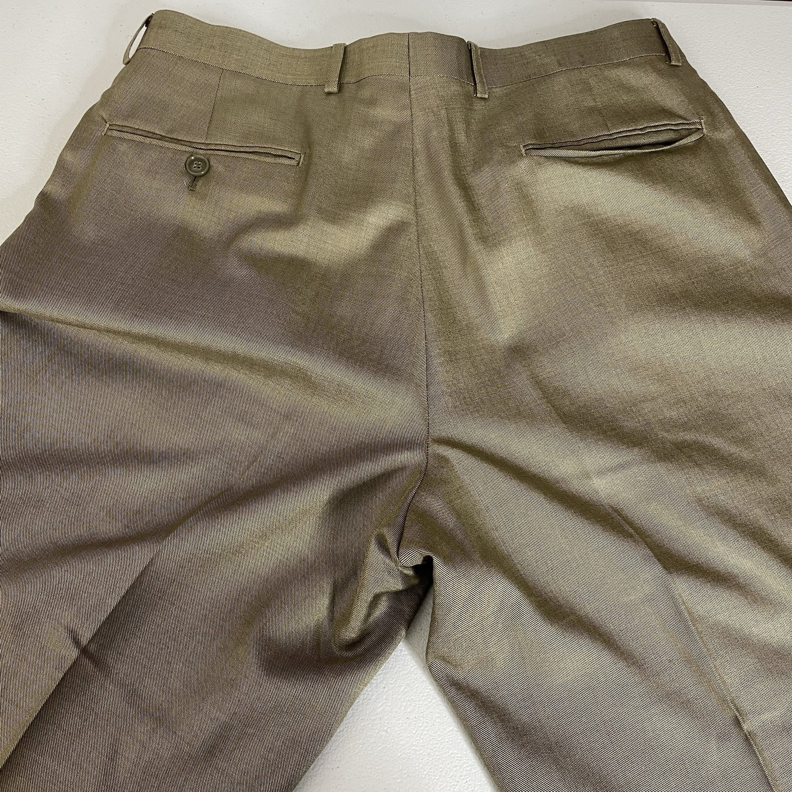 Jones New York 2 Piece Suit Mens 40S 32x30 Beige Solid Wool Silk Three Buttons