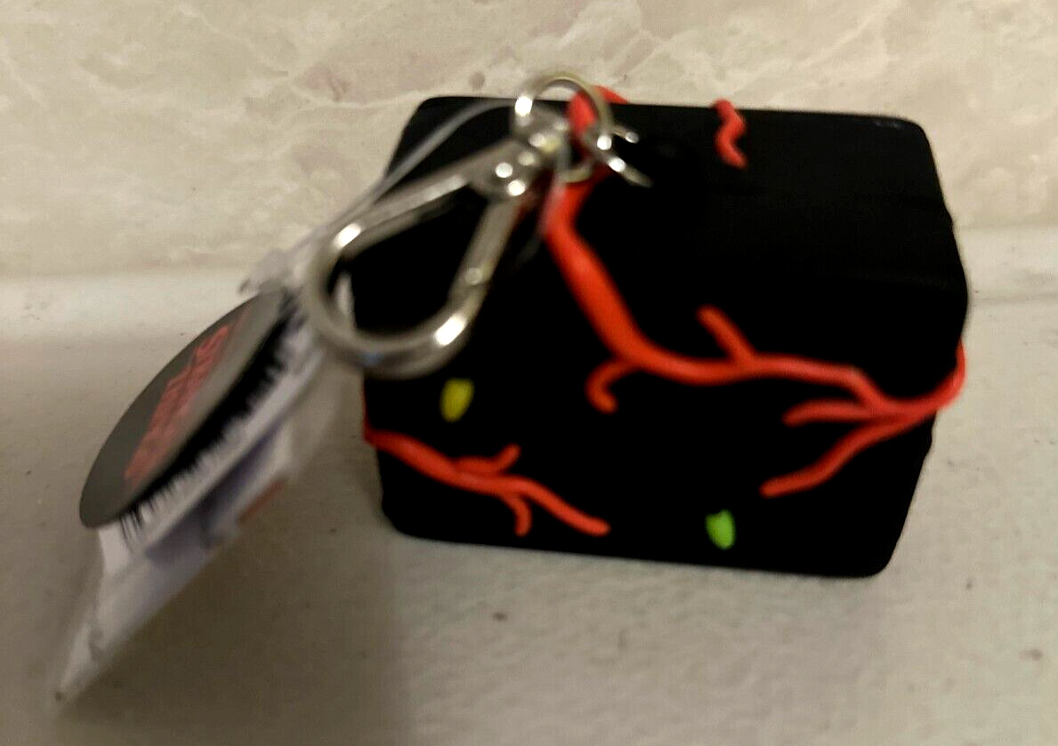 Bath & Body Works Stranger Things Sign LIGHT UP Pocket* Bac* Holder Key Chain 1