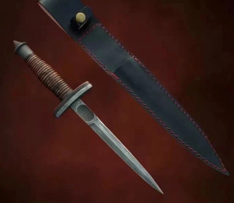 Vintage CASE V-42 Dagger US Special Forces WWII Dagger Knife With Leather Handle