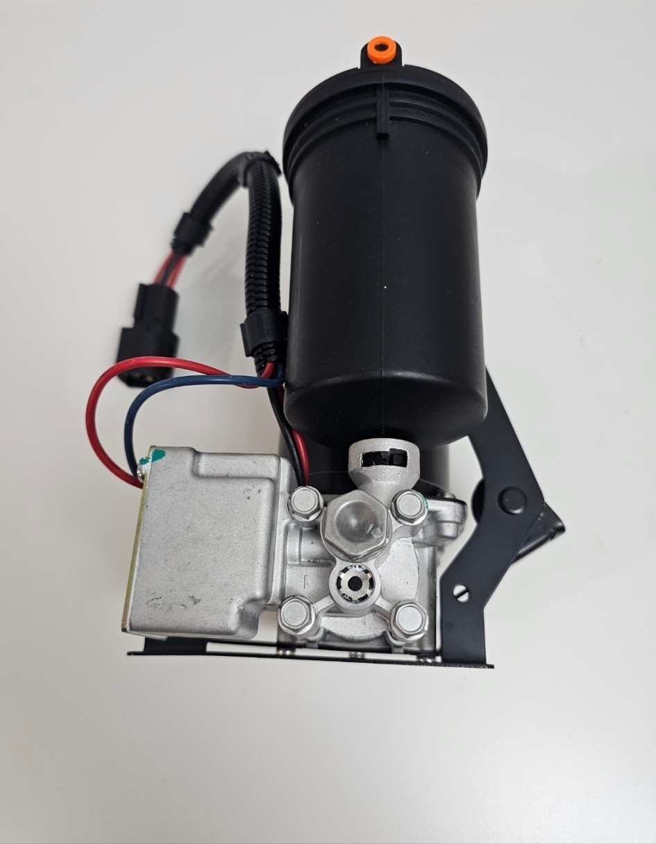 Air Compressor Air Pump w/ Dryer for Lincoln Town Car 3W1Z5319BA 6W1Z5319AA