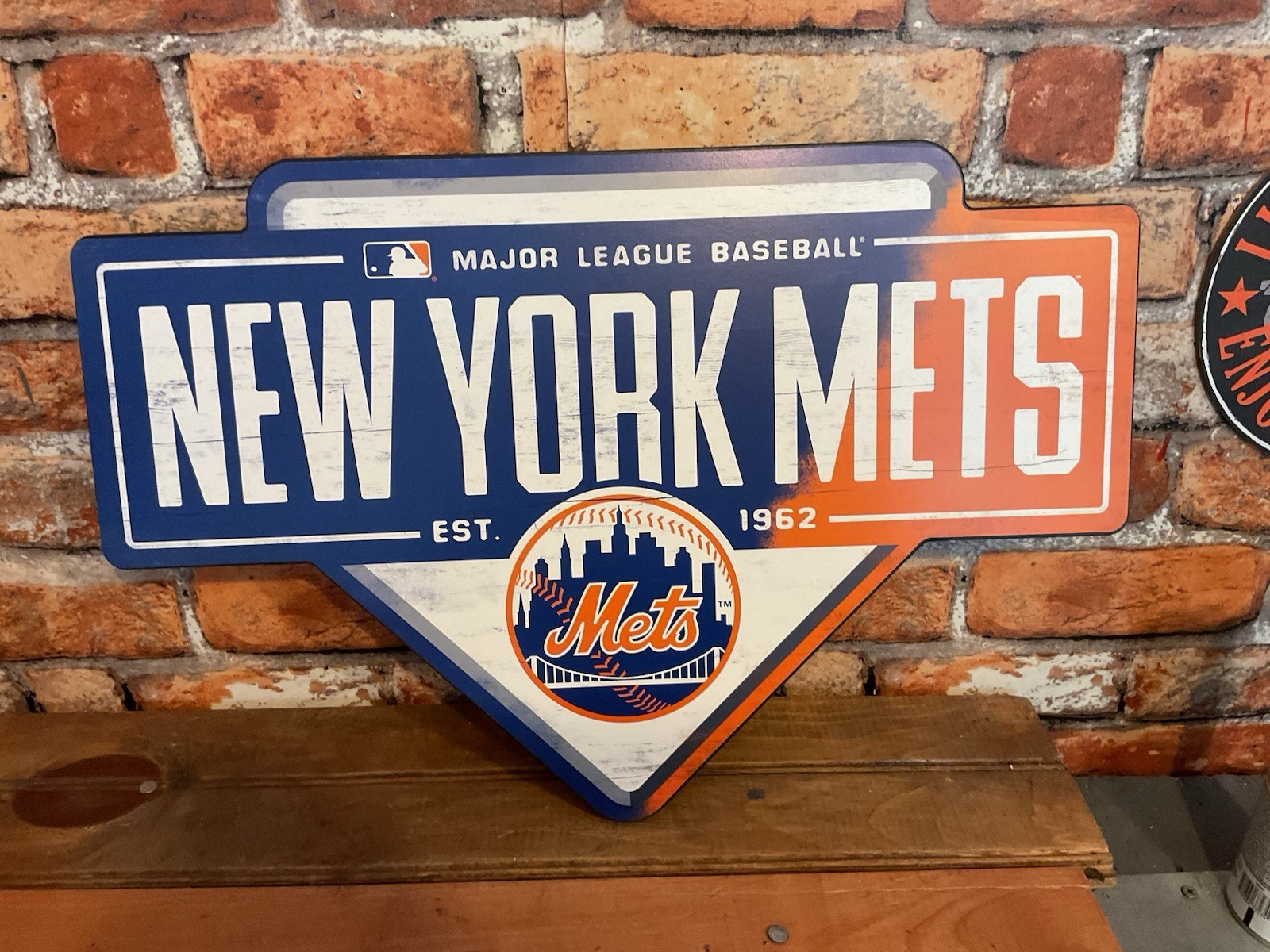 19"X14" Officially Licensed NY Mets Decorative Wall Art... Ships Free!