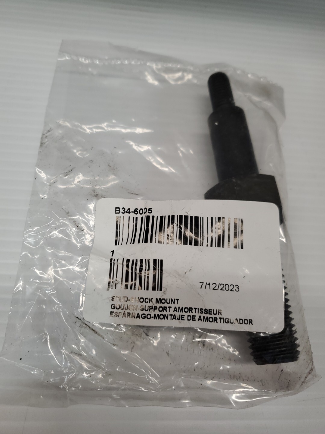 B34-6005 SHock Absorber Mount Stud Peterbilt